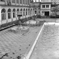 Magyarország, Budapest II., Császár uszoda, jobbra a versenymedence., 1963, FŐMTERV, Domonkos Endre, Budapest, Fortepan #251962