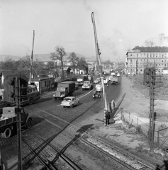 Magyarország, Budapest XIV.,Budapest XIII., Hungária körút, szemben a Róbert Károly körút sarkán a Szent László út (Mautner Sándor utca) 2. számú ház látszik., 1963, FŐMTERV, Domonkos Endre, Csepel-márka, oldalkocsis motorkerékpár, Csepel D450, Budapest, Fortepan #252073