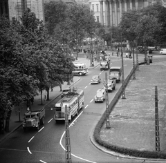 Magyarország, Budapest V.,Budapest VIII., Kálvin tér a Magyar Nemzeti Múzeum felé nézve., 1966, FŐMTERV, Domonkos Endre, Ikarus-márka, trolibusz, Ikarus 60T csuklós, Budapest, Fortepan #252106