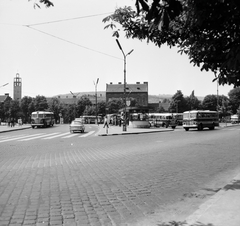 Magyarország, Budapest II.,Budapest XII., Széll Kálmán (Moszkva) tér, háttérben balra a városmajori Jézus Szíve-templom tornya., 1966, FŐMTERV, Domonkos Endre, Budapest, Fortepan #252113