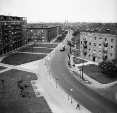 Magyarország, Budapest XIII., Fiastyúk (Thälmann) utcai lakótelep, rálátás a Béke utca sarkán lévő házból a Fiastyúk (Thälmann) utcára., 1966, FŐMTERV, Domonkos Endre, Budapest, Fortepan #252129