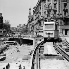 Magyarország, Budapest VII., Nagykörút - Rákóczi út kereszteződés, a Blaha Lujza téri aluljáró építkezése., 1966, FŐMTERV, Domonkos Endre, Budapest, Fortepan #252133