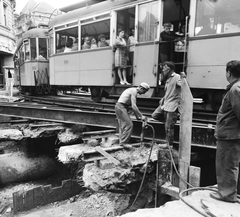 Magyarország, Budapest VII.,Budapest VIII., Erzsébet (Lenin) körút - Rákóczi út sarok, a Blaha Lujza téri aluljáró építkezése., 1966, FŐMTERV, Domonkos Endre, Budapest, Fortepan #252139