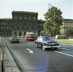 Magyarország, Budapest V., Széchenyi István (Roosevelt) tér, háttérben a Magyar Tudományos Akadémia épülete., 1966, FŐMTERV, Domonkos Endre, Budapest, Fortepan #252208