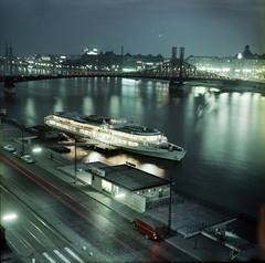 Magyarország, Budapest V.,Budapest XI., Belgrád rakpart, a MAHART nemzetközi hajóállomása a Szabadság híd és a Szent Gellért tér felé nézve., 1966, FŐMTERV, Domonkos Endre, Budapest, Fortepan #252309