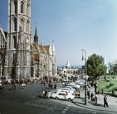 Magyarország, budai Vár, Budapest I., Szentháromság tér, balra a Mátyás-templom, szemben a Halászbástya a Tárnok utca felől nézve., 1966, FŐMTERV, Domonkos Endre, Budapest, Fortepan #252327