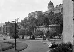 Magyarország, Budapest I., Clark Ádám tér, jobbra fenn a Budavári Palota (korábban Királyi Palota)., 1967, FŐMTERV, Domonkos Endre, Budapest, Fortepan #252355