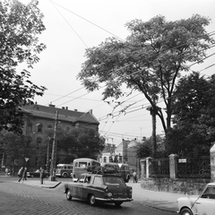 Magyarország, Városliget, Budapest XIV.,Budapest VI., Gundel Károly (Állatkerti) út - Dózsa György út sarok., 1967, FŐMTERV, Domonkos Endre, Morris Oxford, Budapest, Fortepan #252404