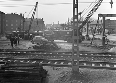 Magyarország, Budapest III., Szentendrei út a Bogdáni útnál, RUB (Rheinstahl Union Brückenau) rendszerű ideiglenes felüljáró összeszerelése., 1968, FŐMTERV, Domonkos Endre, Budapest, Best of, Volkswagen Bogár, Kraz 219, Volkswagen-márka, Fortepan #252512