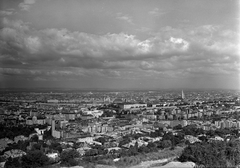 Magyarország, Budapest XII.,Budapest I., Kissvábhegy (Martinovics-hegy), kilátás a budai Vár és a Belváros felé., 1969, FŐMTERV, Domonkos Endre, Budapest, Fortepan #252531