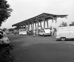 Magyarország, Budapest XI., Műegyetem rakpart, benzinkút., 1969, FŐMTERV, Domonkos Endre, Barkas-márka, Budapest, Fortepan #252567