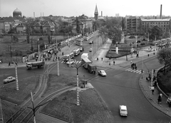 Magyarország, Budapest VIII.,Budapest IX., Nagyvárad tér, balra a Magyarok Nagyasszonya (Rezső) téri templom, jobbra az Üllői út mentén a Nagyvárad téri református templom., 1969, FŐMTERV, Domonkos Endre, Budapest, Fortepan #252603