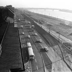 Magyarország, Budapest IX., Soroksári út az Összekötő vasúti híd felé nézve, jobbra a Dunaparti teher pályaudvar., 1969, FŐMTERV, Domonkos Endre, Budapest, Fortepan #252654