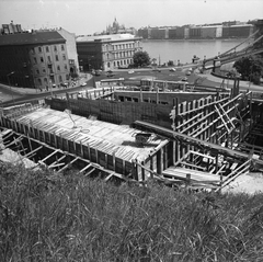 Magyarország, Budapest I., Clark Ádám tér, a Budavári Palota (korábban Királyi Palota) hűtőközpontjának építkezése a Sikló utcánál., 1970, FŐMTERV, Domonkos Endre, Budapest, Fortepan #252750