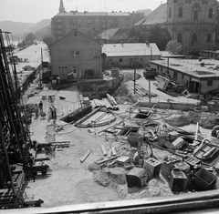 Magyarország, Budapest I., Batthyány tér, a metróállomás építési területe, balra a Bem rakpart, jobbra a Szent Anna-templom., 1970, FŐMTERV, Domonkos Endre, csille, építkezés, Budapest, Fortepan #252806