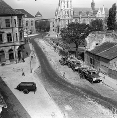 Magyarország, budai Vár, Budapest I., kilátás a Tárnok utca, a Szentháromság tér és a Mátyás-templom felé., 1970, FŐMTERV, Domonkos Endre, Budapest, Fortepan #252813