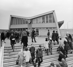 Magyarország, Budapest XIV., Örs vezér tere / Fehér út, metróvégállomás., 1970, FŐMTERV, Domonkos Endre, metró, metróállomás, lépcső, Budapest, Fortepan #252854