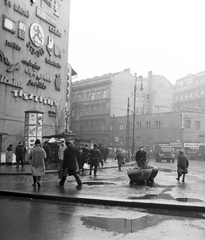 Magyarország, Budapest VIII., Kálvin tér, balra a Múzeum utca - Baross utca közötti épület tűzfala látható., 1971, FŐMTERV, Domonkos Endre, Budapest, Fortepan #252869