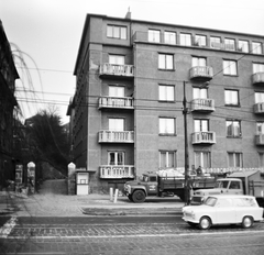 Magyarország, Budapest XI., Budaőrsi út, szemben a 4-18/a számú háztömb sarka látszik., 1971, FŐMTERV, Domonkos Endre, Budapest, Fortepan #253098