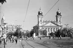 Magyarország, Debrecen, Nagytemplom., 1966, Szánthó Zoltán, utcakép, életkép, lámpaoszlop, klasszicizmus, timpanon, Rabl Károly-terv, Péchy Mihály-terv, Fortepan #25312