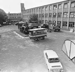 Hungary, Pécs, Köztársaság tér, a Köztársaság Téri Általános Iskola udvara, Országos Közlekedési Kiállítás, 1972, FŐMTERV, Fortepan #253175