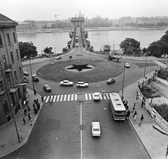 Hungary, Budapest I.,Budapest V., kilátás az Alagút feletti sétányról a Clark Ádám tér, a Széchenyi Lánchíd és a Bazilika felé., 1972, FŐMTERV, Budapest, Fortepan #253214