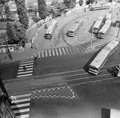 Hungary, Budapest VIII.,Budapest IX., Nagyvárad tér, a buszvégállomás mögött az Orczy kert (Asztalos János Ifjúsági Park)., 1972, FŐMTERV, Budapest, crosswalk, Fortepan #253218