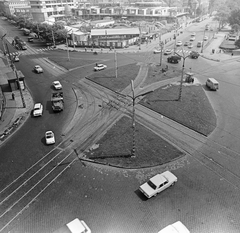 Hungary, Budapest VIII.,Budapest IX., Nagyvárad tér, balra az Orczy (Mező Imre) út, szemben a SOTE (később Semmelweis Egyetem) Elméleti Tömb építkezése., 1972, FŐMTERV, Budapest, Fortepan #253219