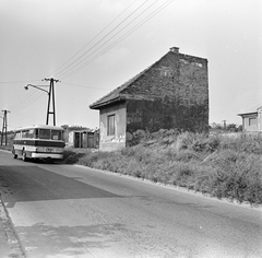 Hungary, Budapest XXII., Gádor utca a Zuzmó utca közelében, jobb szélen a Sátor utca 17-es számú ház részlete látszik., 1972, FŐMTERV, Budapest, Fortepan #253239