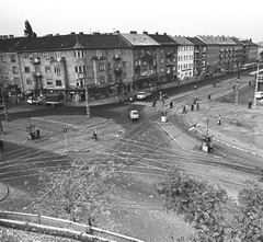 Hungary, Budapest XIV., Bosnyák tér, kilátás a Zuglói villamos kocsiszín tetejéről., 1972, FŐMTERV, Budapest, tram, intersection, Fortepan #253242