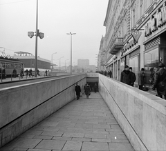 Magyarország, Budapest XII.,Budapest I., Alkotás utca, az aluljáró rámpája, balra a Déli pályaudvar., 1973, FŐMTERV, Domonkos Endre, Budapest, Ápisz, Fortepan #253319