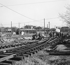 Magyarország, Budapest XIV., Mexikói út, a villamos-végállomás építkezése, a háttérben a Millenniumi Földalatti Vasút új járműtelepe., 1973, FŐMTERV, Domonkos Endre, Budapest, Fortepan #253434