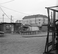 Magyarország, Budapest VIII., piac, háttérben a Hungária körút 15. számú ház a Kerepesi út sarkán., 1973, FŐMTERV, Domonkos Endre, Budapest, Fortepan #253443