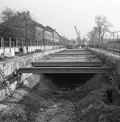 Magyarország, Budapest VIII., Üllői út, a Metró építési terülte az Állami Pénzverő előtt, jobbra az FTC pályája., 1973, FŐMTERV, Domonkos Endre, Budapest, Fortepan #253459