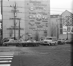 Magyarország, Budapest VIII., Kálvin tér, tűzfal a Múzeum utca és a Baross utca között., 1973, FŐMTERV, Domonkos Endre, Budapest, forgalom, Fortepan #253466