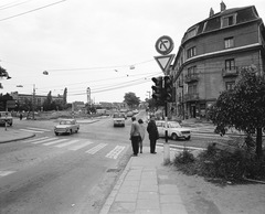 Hungary, Budapest XI.,Budapest XII., Hegyalja út az Alkotás utca - Budaörsi út találkozásánál. BAH csomópont a felüljáró építésekor., 1975, FŐMTERV, Budapest, traffic, Fortepan #253530