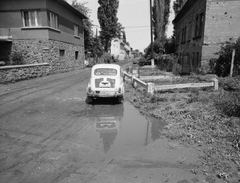 Hungary, Óbuda, Budapest III., Szérűskert utca a Zab utcától a Köles utca felé nézve., 1975, FŐMTERV, puddle, number plate, Budapest, Fortepan #253544