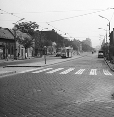 Magyarország, Óbuda, Budapest III., Vörösvári út a Bécsi út felől a Hévizi út felé nézve., 1975, FŐMTERV, Domonkos Endre, Budapest, villamos, Fortepan #253617