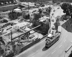 Magyarország, Budapest V.,Budapest IX., Kálvin tér az aluljáró építésekor, a villamos a Kecskeméti utca közelében halad., 1975, FŐMTERV, Domonkos Endre, Budapest, Fortepan #253632