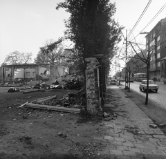 Magyarország, Budapest XII., Alkotás utca, bontási terület a Kiss János Altábornagy utca - Csörsz utca közötti szakaszon., 1975, FŐMTERV, Domonkos Endre, Budapest, Skoda 100, Fortepan #253636