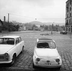 Magyarország, Budapest III., Lajos utca a Nagyszombat utcai kereszteződés közelében, szemben a katonavárosi amfiteátrum., 1975, FŐMTERV, Domonkos Endre, Budapest, rendszám, Fiat 500, Trabant 601, Fortepan #253644