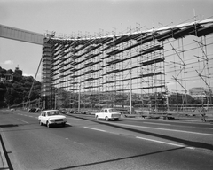 Hungary, Budapest I., Erzsébet híd, balra a Gellért-hegy., 1976, FŐMTERV, Budapest, scaffolding, Fortepan #253702