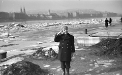 Magyarország, Budapest V.,Budapest I.,Budapest II., jégzajlás a Dunán. A pesti alsó rakpartról a Batthyány tér felé nézve., 1937, Fortepan, tél, jégzajlás, Budapest, Fortepan #25371