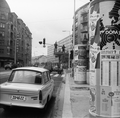 Hungary, Budapest II., Margit körút (Mártírok útja) a Fényes Elek utca közelében. Szemben a Kohó- és Gépipari Minisztérium, távolabb az egykori bíróság és fogház épülete.., 1978, FŐMTERV, Budapest, Fortepan #253787