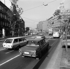 Magyarország, Budapest V.,Budapest VI., Károly (Tanács) körút a Deák Ferenc tér felé nézve., 1988, FŐMTERV, Domonkos Endre, rendszám, Budapest, Fortepan #253966