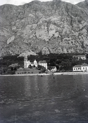 Montenegro,Adriatic Sea, Kotori öböl, szemben a Szent Máté-templom (Crkva Sv. Mateja)., 1913, Kriszt Béla, church, rock, Fortepan #254000