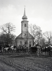 Hungary, Szigetvár, Turbék / Turbékpuszta, Segítő Szűz Mária-templom (turbékpusztai templom)., 1916, Kriszt Béla, church, Horse-drawn carriage, Fortepan #254211