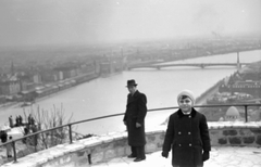 Magyarország, Gellérthegy, Budapest XI., látkép a Petőfi (Horthy Miklós) híd felé nézve., 1940, Fortepan, Duna, raktár, Budapest, Duna-híd, gabonatároló, Christian Ulrich-terv, Álgyay Hubert Pál-terv, Fortepan #25424