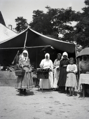 1916, Kriszt Béla, folk costume, women, Fortepan #254251