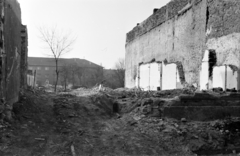 Magyarország, Budapest IV., bontási terület a Mártírok útja és az Aradi utca - Munkásotthon utca sarkán álló épület között., 1971, Otruba Ferenc és Zoltán, Budapest, Fortepan #254491